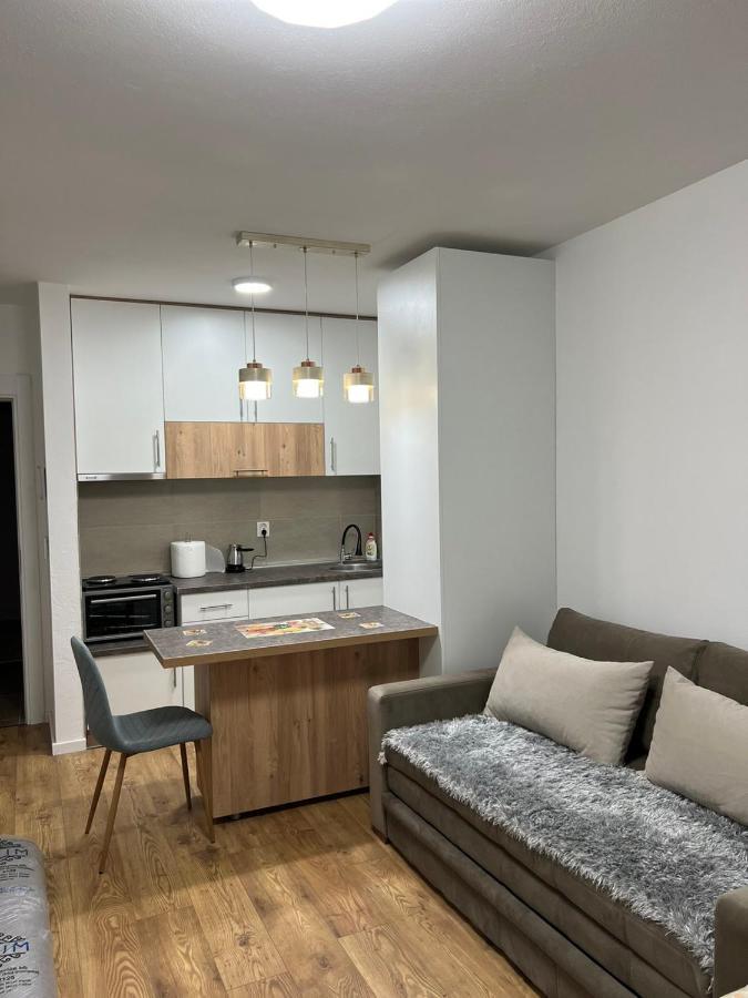 Apartmani Imperial 新帕扎尔 外观 照片