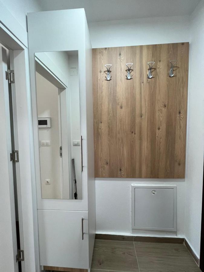 Apartmani Imperial 新帕扎尔 外观 照片