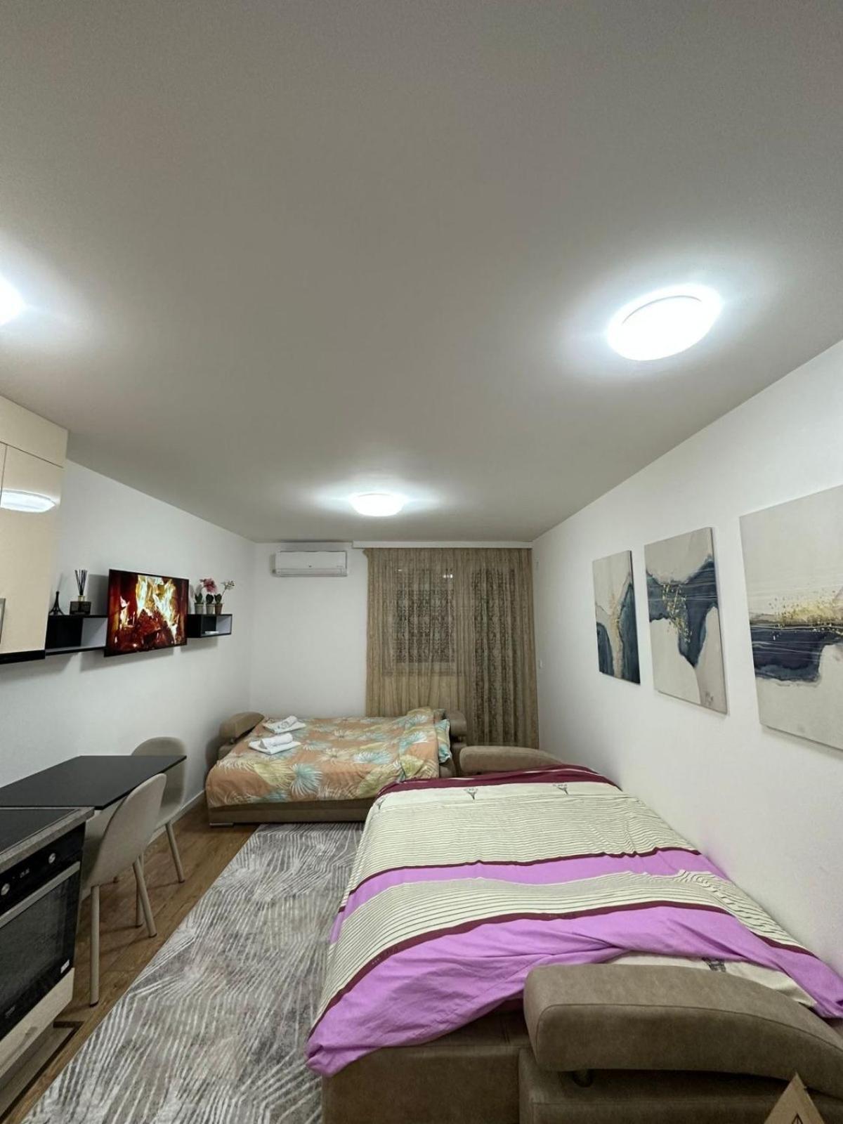 Apartmani Imperial 新帕扎尔 外观 照片